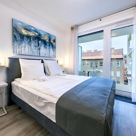 Frankie's - Free Parking *