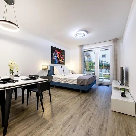 Frankie's Apartment