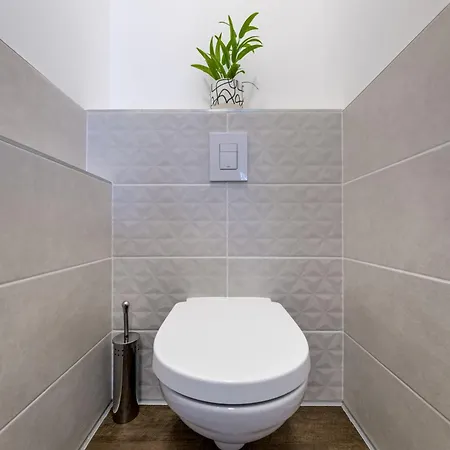 Frankie's - Free Parking Apartment